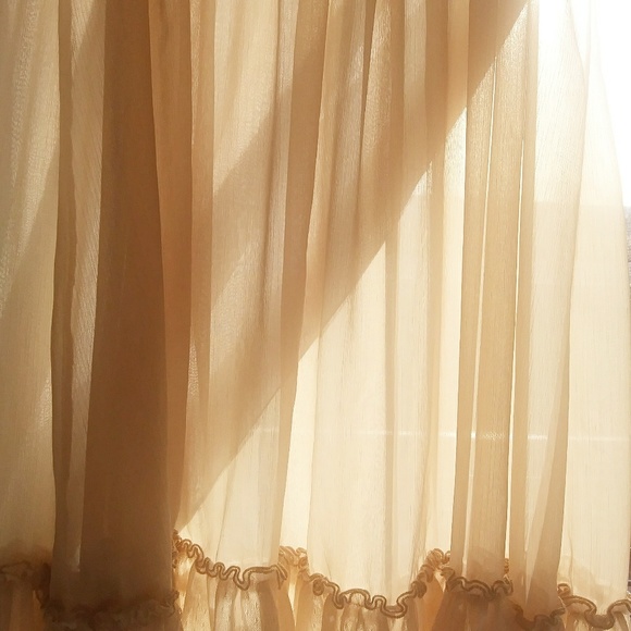 Romantic Sheer Lace Dress - Picture 2 of 3